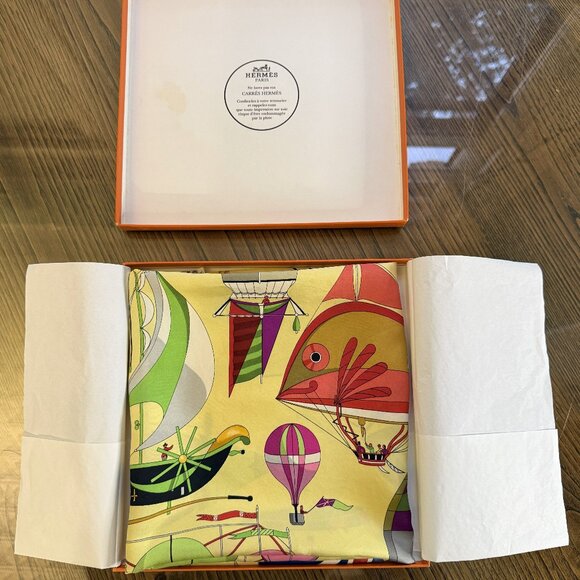 HERMES Vintage Les Folies du Ciel Yellow 90 cm Silk Square Scarf Box Good RARE - Picture 16 of 16